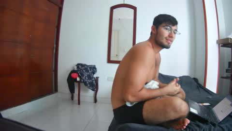 Snapshot of deividellobo chatting on 01/24/25, 04:28 deividellobo online show from 01/24/25, 04:28