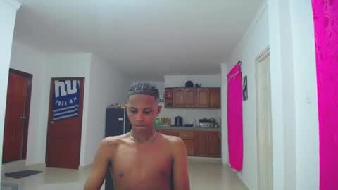 Snapshot of deivis_666 chatting on 10/25/25, 03:03 Deivis online show from 10/25/25, 03:03