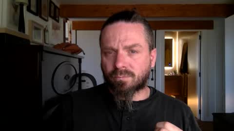 Snapshot of deivitzzz chatting on 03/21/26, 01:16 Hermes online show from 03/21/26, 01:16