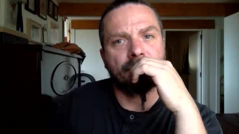 Snapshot of deivitzzz chatting on 03/22/26, 02:20 Hermes online show from 03/22/26, 02:20