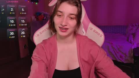 Snapshot of deizysweet chatting on 12/17/24, 07:29 Princess Potato online show from 12/17/24, 07:29