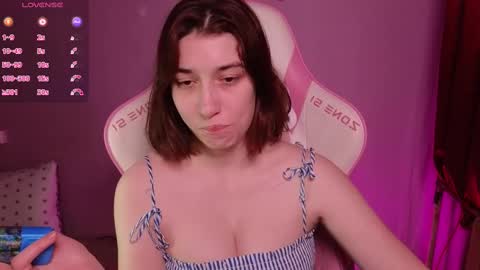 Snapshot of deizysweet chatting on 02/11/25, 03:29 Princess Potato online show from 02/11/25, 03:29