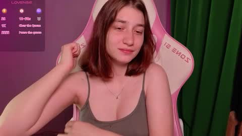 Snapshot of deizysweet chatting on 09/30/25, 05:34 Princess Potato online show from 09/30/25, 05:34