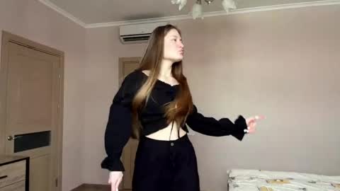 Snapshot of dejameneal chatting on 02/24/26, 07:17 Mila online show from 02/24/26, 07:17