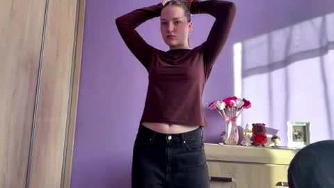 Snapshot of dejameneal chatting on 03/05/26, 07:04 Mila online show from 03/05/26, 07:04