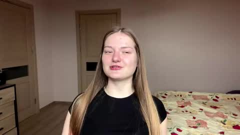 Mila online show from 04/17/26, 12:19