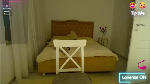 Snapshot of deliadelicious chatting on 02/17/26, 10:34 deliadelicious online show from 02/17/26, 10:34