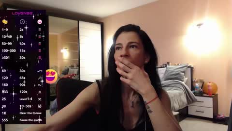 Snapshot of delicatekisss chatting on 03/06/25, 09:25 Nicole online show from 03/06/25, 09:25