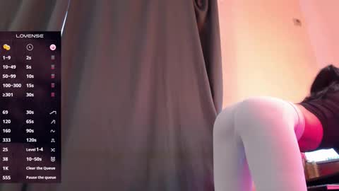 Snapshot of delicatekisss chatting on 02/23/26, 09:50 Nicole online show from 02/23/26, 09:50