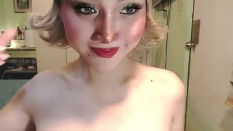 Snapshot of deliciosats chatting on 06/22/26, 02:57 Mercedes online show from 06/22/26, 02:57