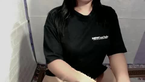 delicious_hanna17 online show from 02/07/26, 06:11