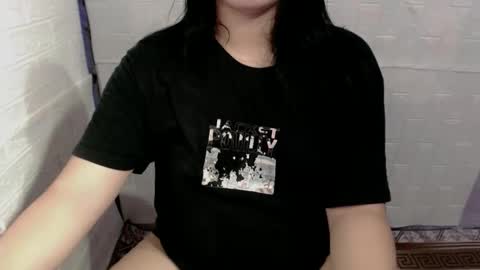 delicious_hanna17 online show from 02/10/26, 07:56