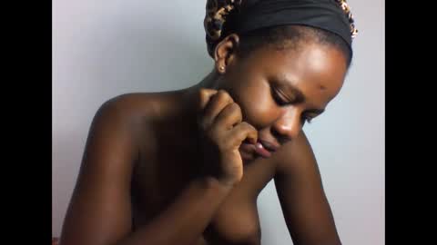 EVAH online show from 03/20/26, 10:42