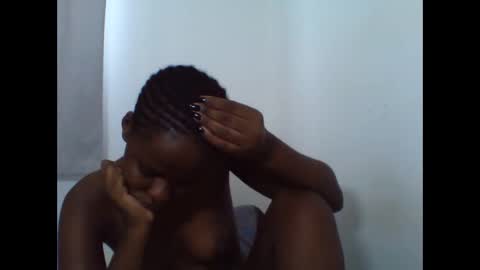 Snapshot of deliciousbabe01 chatting on 05/07/26, 11:48 EVAH online show from 05/07/26, 11:48