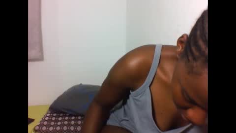 Snapshot of deliciousbabe01 chatting on 05/10/26, 03:12 EVAH online show from 05/10/26, 03:12