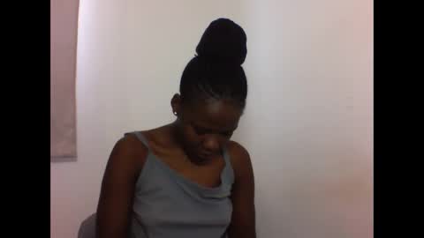 Snapshot of deliciousbabe01 chatting on 05/27/26, 07:49 EVAH online show from 05/27/26, 07:49
