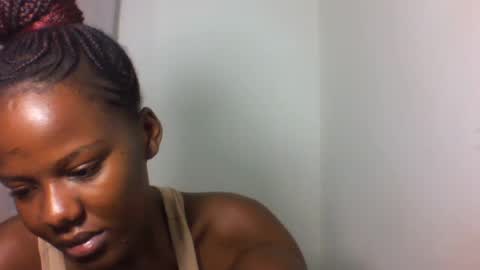 Snapshot of deliciousbabe01 chatting on 06/25/26, 02:11 EVAH online show from 06/25/26, 02:11