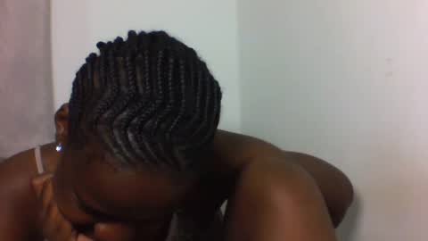Snapshot of deliciousbabe01 chatting on 07/11/26, 07:27 EVAH online show from 07/11/26, 07:27