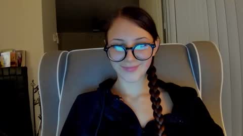 deliciousnoni online show from 11/01/25, 06:26