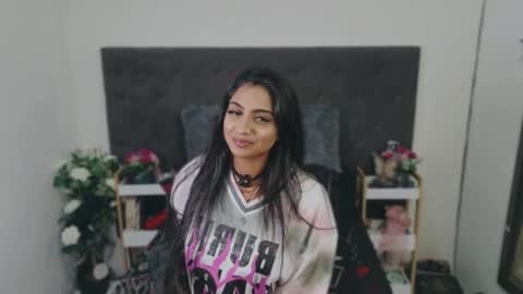Snapshot of delilah_blazee chatting on 06/27/26, 10:26 Delilah Blaze online show from 06/27/26, 10:26