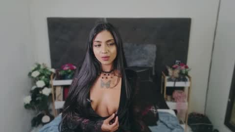 Snapshot of delilah_blazee chatting on 07/02/26, 04:07 Delilah Blaze online show from 07/02/26, 04:07