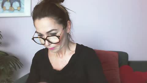 Snapshot of delilah_sweet chatting on 04/28/26, 03:17 delilah_sweet online show from 04/28/26, 03:17