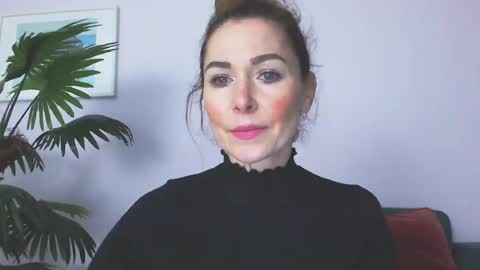 delilah_sweet online show from 06/15/26, 03:25