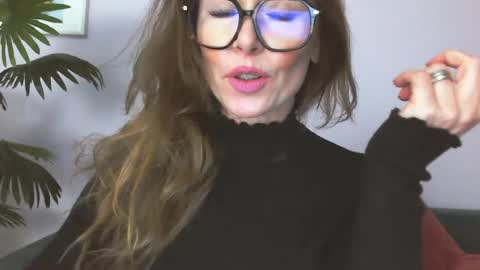 delilah_sweet online show from 06/16/26, 02:41