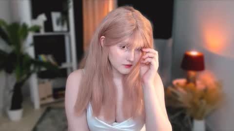 Delilah or Laila online show from 03/28/26, 10:09