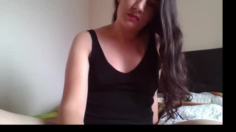 Della Helena online show from 10/05/25, 05:44