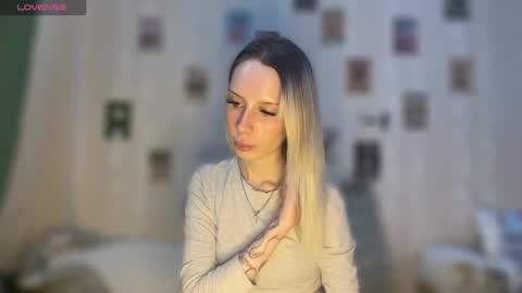 Della online show from 02/11/26, 09:58