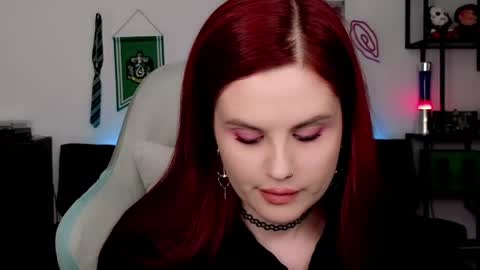 dellacrush_ online show from 03/17/26, 06:22