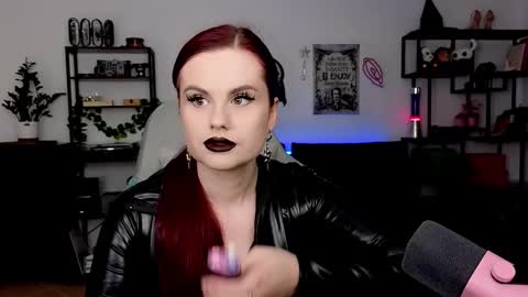 dellacrush_ online show from 03/24/26, 07:19