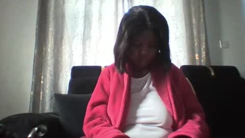 dellarine517299 online show from 01/19/26, 06:28