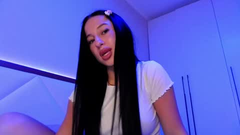 Snapshot of delly_love chatting on 05/20/26, 07:31 delly_love online show from 05/20/26, 07:31