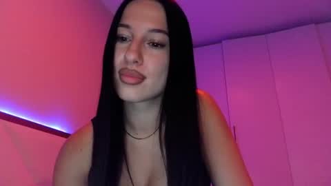 Snapshot of delly_love chatting on 06/25/26, 07:51 delly_love online show from 06/25/26, 07:51