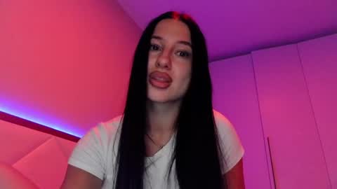 Snapshot of delly_love chatting on 07/01/26, 07:57 delly_love online show from 07/01/26, 07:57