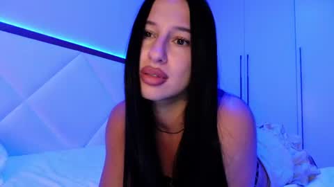 Snapshot of delly_love chatting on 07/24/26, 07:45 delly_love online show from 07/24/26, 07:45