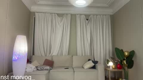 Delora online show from 11/21/25, 08:51