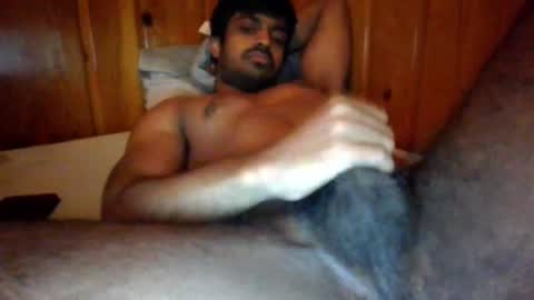 Snapshot of delta0211 chatting on 12/16/24, 05:27 delta0211 online show from 12/16/24, 05:27