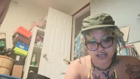 TankinBody online show from 10/21/25, 03:40