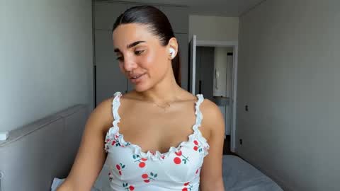 Anna online show from 05/15/26, 10:11