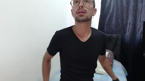 demian_val_4 online show from 02/08/25, 07:05