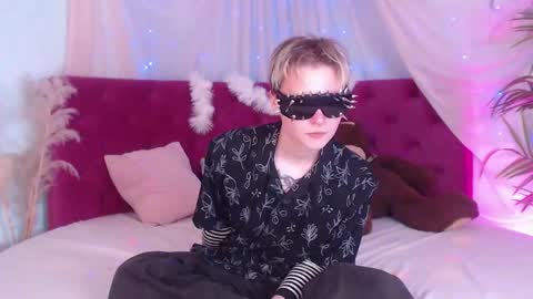 Snapshot of demianenglen chatting on 09/20/25, 07:37 demianenglen online show from 09/20/25, 07:37