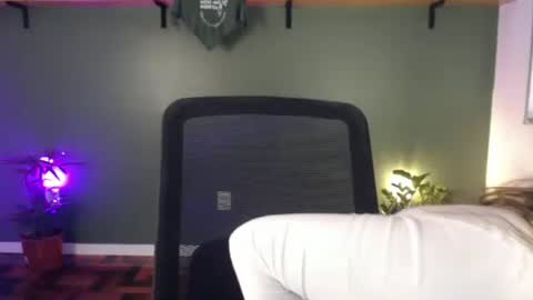 demmetria online show from 05/20/26, 06:14