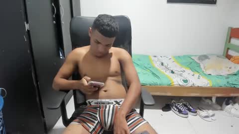 Snapshot of demol_latin chatting on 12/06/24, 04:36 MASTER DAV online show from 12/06/24, 04:36