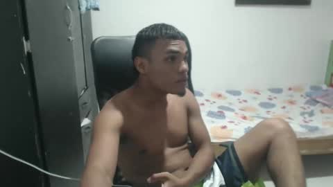 Snapshot of demol_latin chatting on 12/18/24, 03:58 MASTER DAV online show from 12/18/24, 03:58