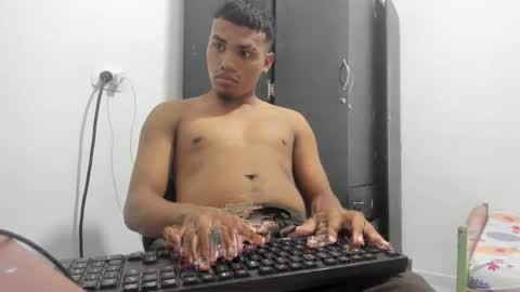 Snapshot of demol_latin chatting on 12/27/24, 04:47 MASTER DAV online show from 12/27/24, 04:47