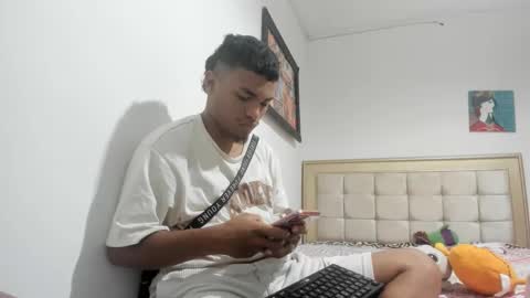 Snapshot of demol_latin chatting on 01/15/25, 02:24 MASTER DAV online show from 01/15/25, 02:24