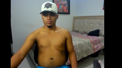 Snapshot of demol_latin chatting on 01/26/25, 12:22 MASTER DAV online show from 01/26/25, 12:22